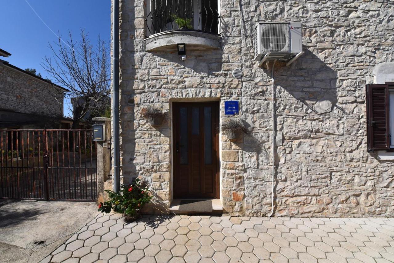 Apartment Nona Tar-Vabriga 외부 사진